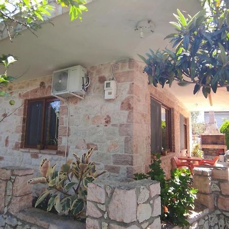 Altin Skrapari Guesthouse Ксамил Екстериор снимка