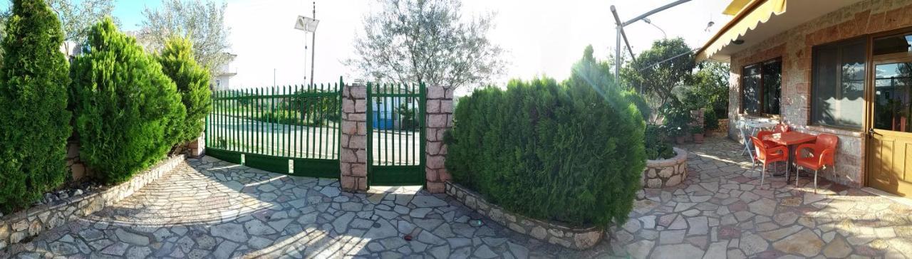 Altin Skrapari Guesthouse Ксамил Екстериор снимка