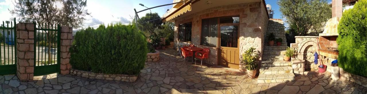 Altin Skrapari Guesthouse Ксамил Екстериор снимка