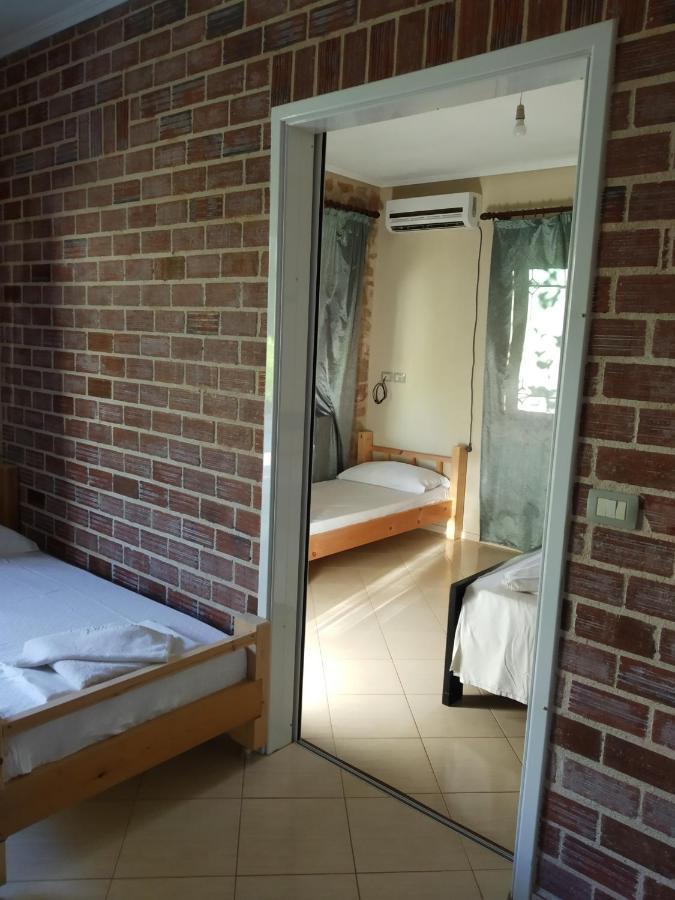 Altin Skrapari Guesthouse Ксамил Екстериор снимка