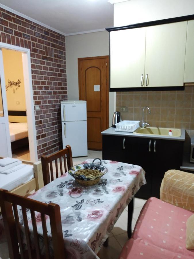 Altin Skrapari Guesthouse Ксамил Екстериор снимка