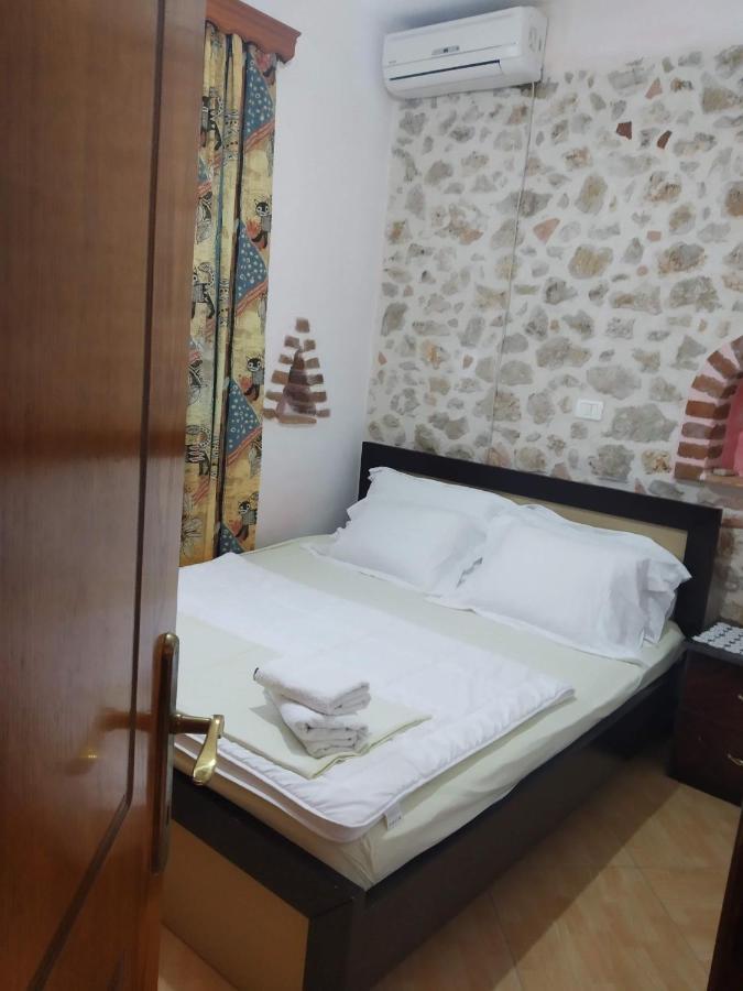 Altin Skrapari Guesthouse Ксамил Екстериор снимка