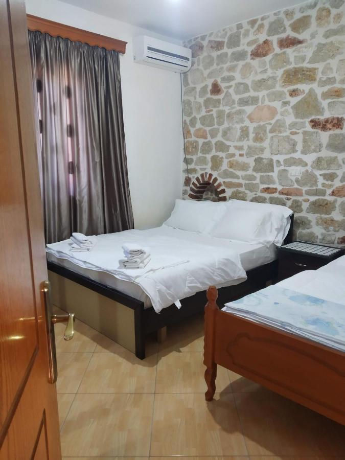Altin Skrapari Guesthouse Ксамил Екстериор снимка