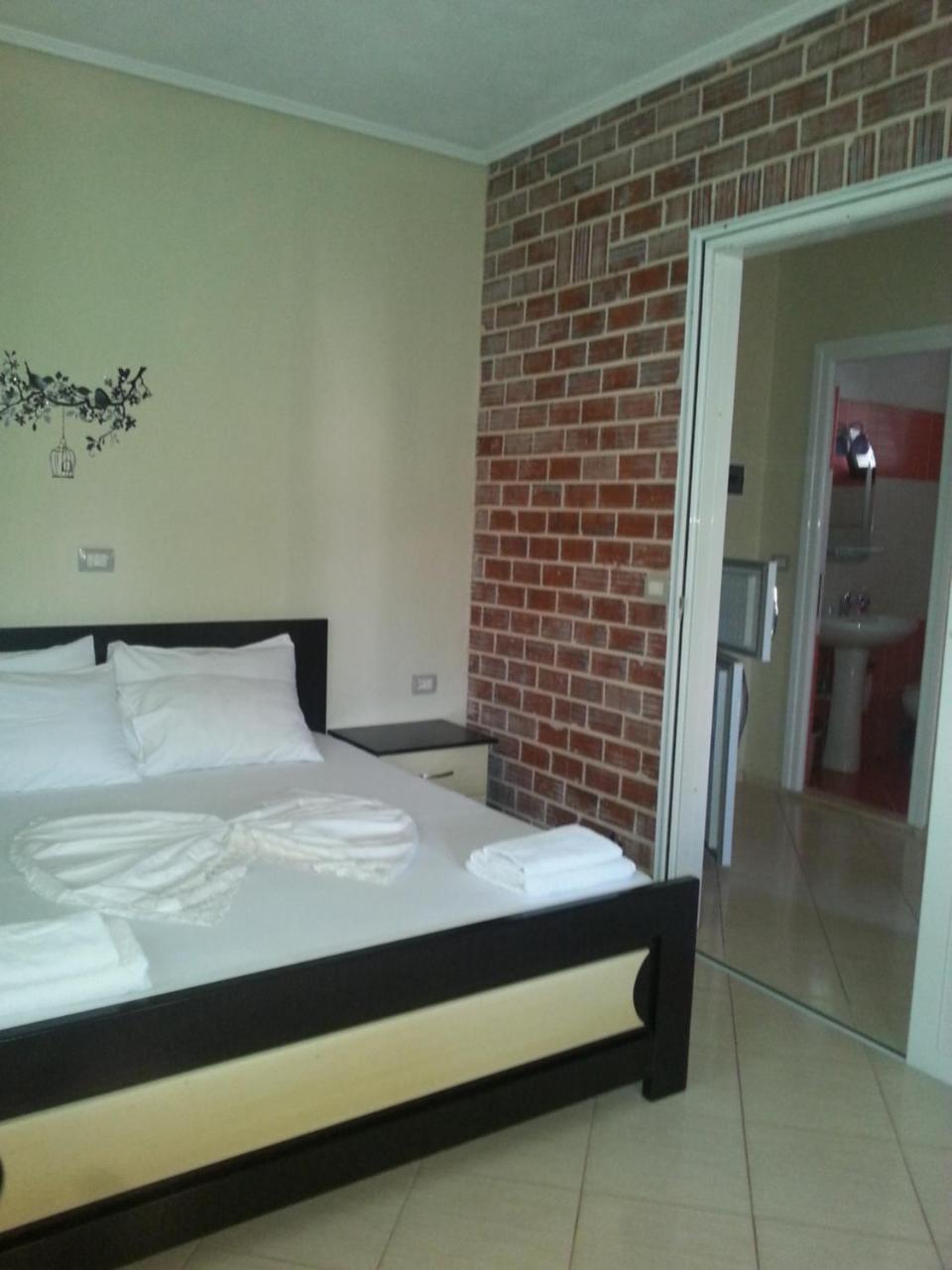 Altin Skrapari Guesthouse Ксамил Екстериор снимка